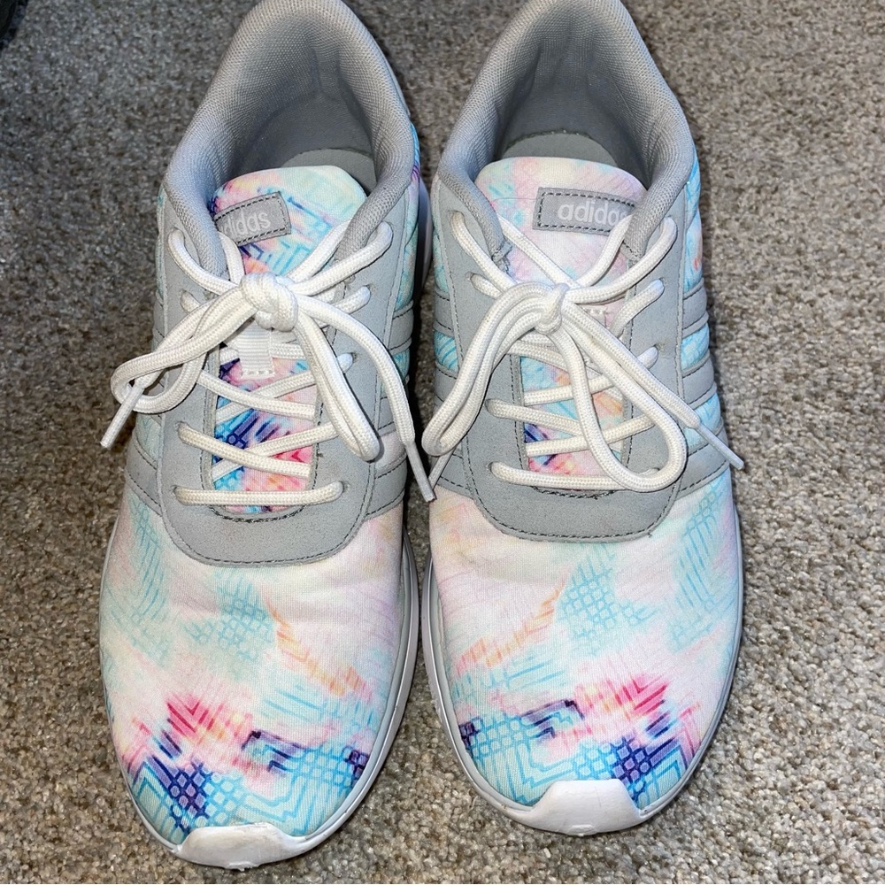 Adidas women’s 71/2